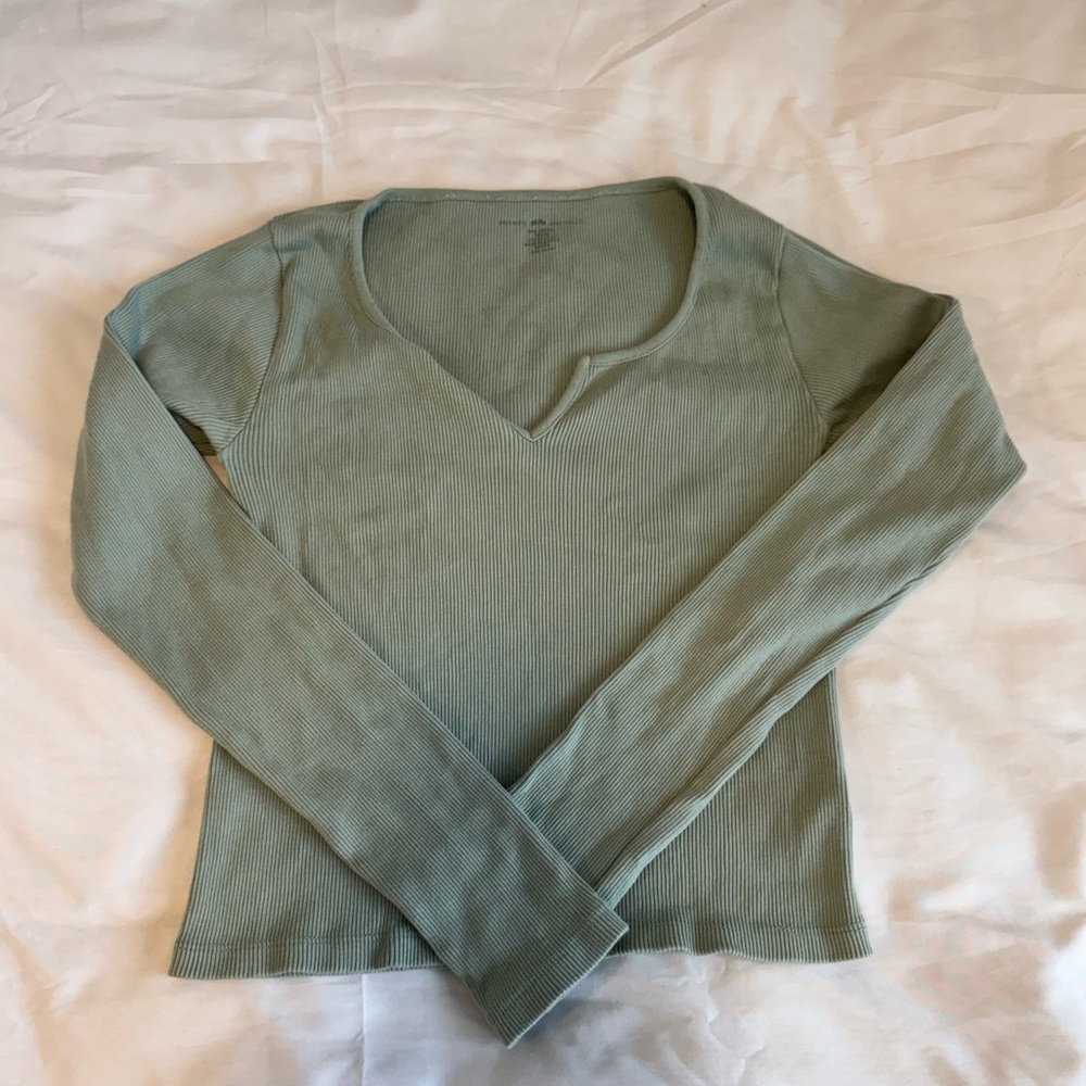 Brandy Melville green long sleeve top